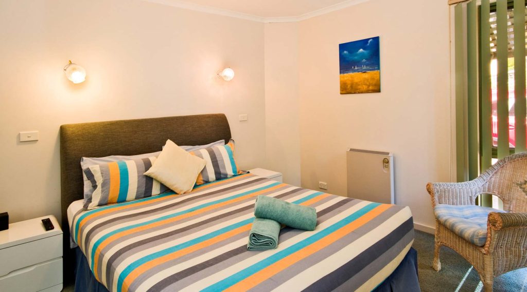 anchoragevillasmainBedroom Anchorage Lorne